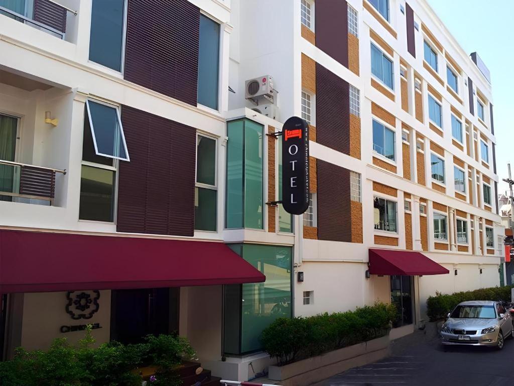 Chinotel Phuket Buitenkant foto