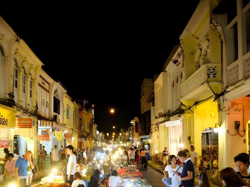 Chinotel Phuket Buitenkant foto